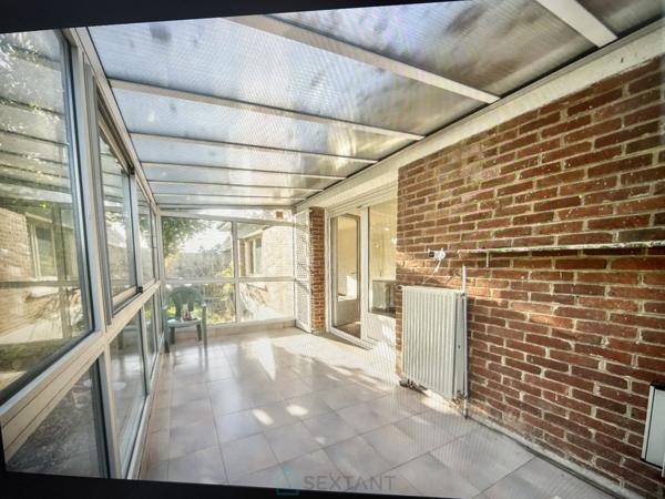 Maison Individuelle en plain pied avec sous sol complet.