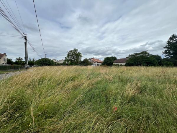 Terrain constructible de 671 m2 avec CU