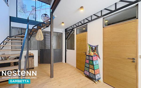 A vendre Loft d'exception avec terrasse et piscine, 3 chambres garage centre ville Montauban (82)