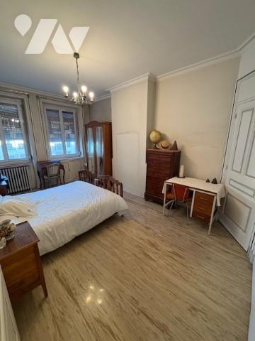 Très bel appartement T3 avec cachet de l'ancien à rénover