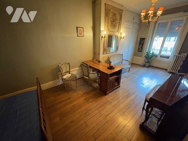 Très bel appartement T3 avec cachet de l'ancien à rénover