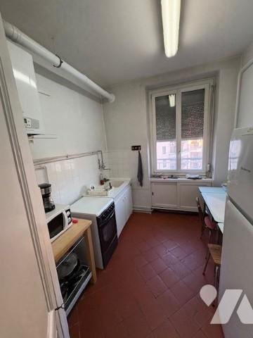 Très bel appartement T3 avec cachet de l'ancien à rénover
