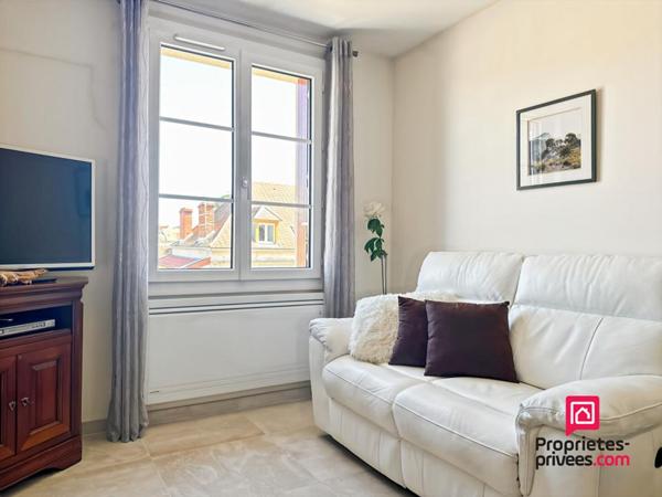 Appartement T3 rénové avec goût Centre-ville d'Avallon