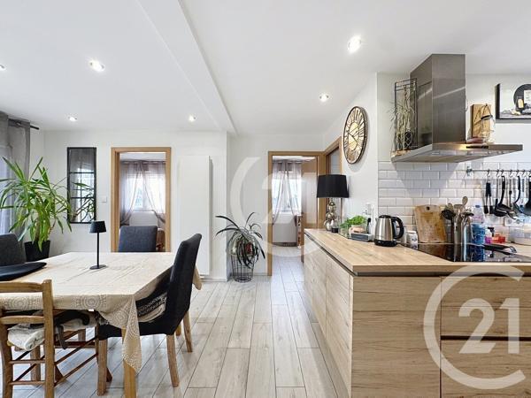 Appartement T4 à vendre  4 pièces - 59,72 m2 ETUPES - 25