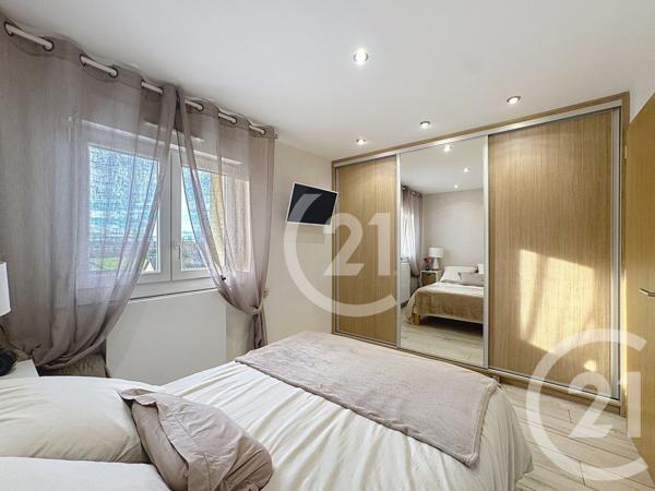 Appartement T4 à vendre  4 pièces - 59,72 m2 ETUPES - 25