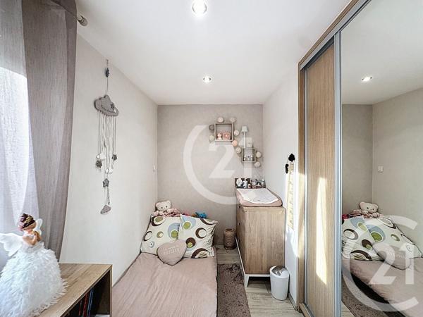 Appartement T4 à vendre  4 pièces - 59,72 m2 ETUPES - 25