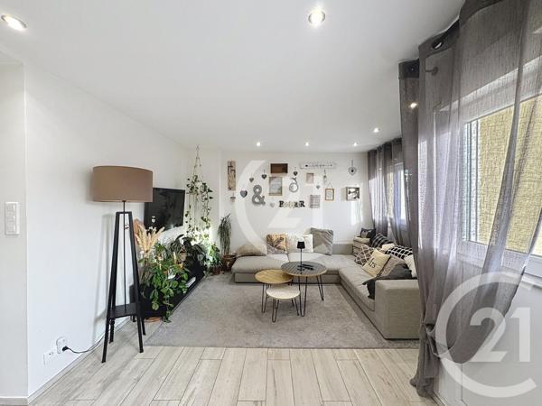 Appartement T4 à vendre  4 pièces - 59,72 m2 ETUPES - 25
