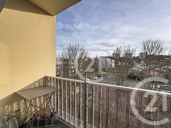 Appartement T4 à vendre  4 pièces - 59,72 m2 ETUPES - 25