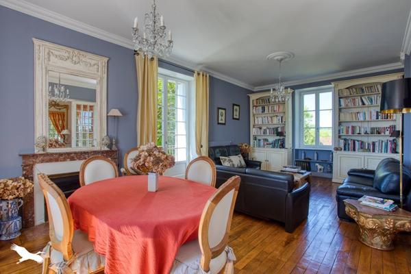 Maison 525 000 € Brignac-la-Plaine 9 p 235 m² DPE D