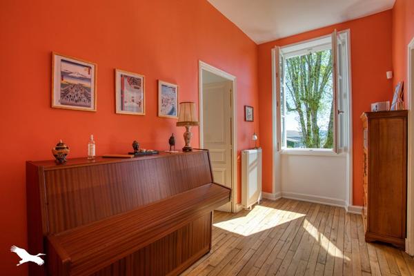 Maison 525 000 € Brignac-la-Plaine 9 p 235 m² DPE D