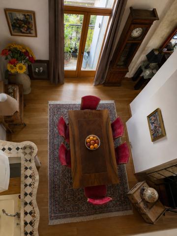 Appartement
         4 pièces
        - 120 m² Bien prestige 460 000 € *