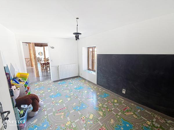 TARTARAS – MAISON DE VILLAGE EN PIERRE – ENV. 180 M² – 4 CHAMBRES – GARAGE 36M²