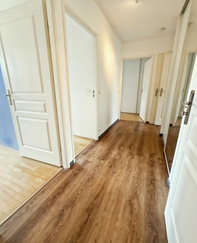 Saint-Germain-en-Laye (78100) A 5 minutes à pied du Tram 13 - Appartement 87 m² 3 ch, terrasse 15m² + 2 parking