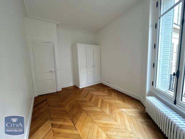 Appartement à louer 6 pièces 170.34m²
