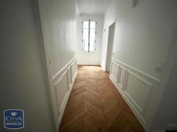 Appartement à louer 6 pièces 170.34m²
