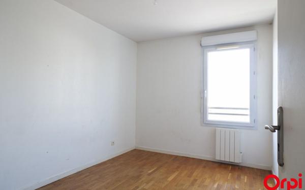 Appartement à louer    3 pièces •  Lyon 8