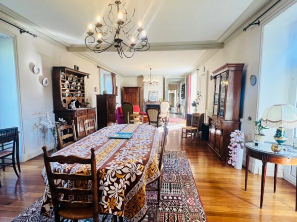 Propriété maison de maitre à CHATELLERAULT (86)