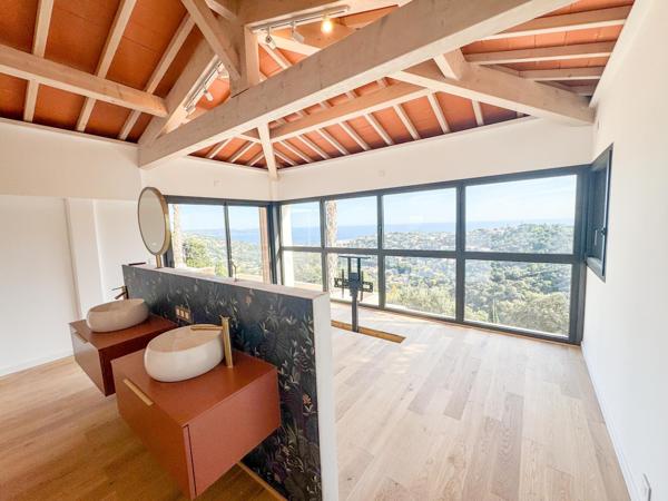 Maison à vendre  8 pièces - 292 m2 CAVALAIRE SUR MER - 83