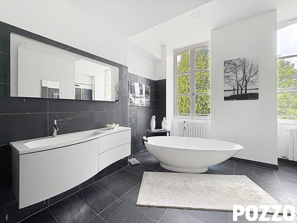 Appartement d'exception en hyper centre T10 (252 m²) à vendre à COUTANCES COUTANCES