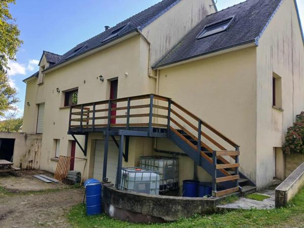 Grande maison familiale à la sortie de Baud – 207 m² habitables sur 1600 m² de terrain