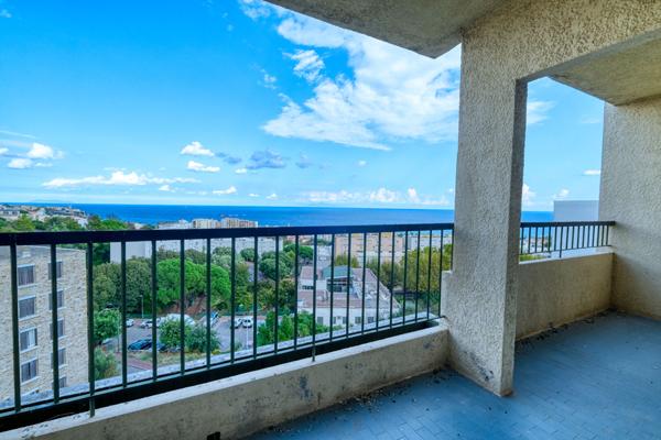Appartement Bastia 3 pièce(s) 69 m2 Bastia sud vue mer