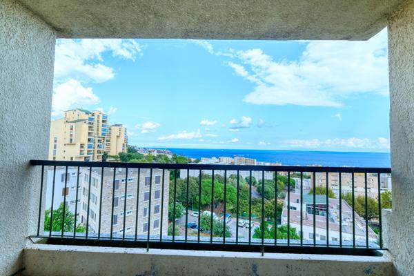 Appartement Bastia 3 pièce(s) 69 m2 Bastia sud vue mer