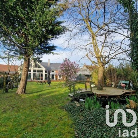 Maison 7 pièces de 203 m² à Saulx-les-Chartreux (91160)