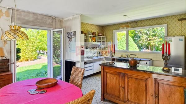 Maison quartier VATONNE 7 pièces 160 m2 calme et grand jardin