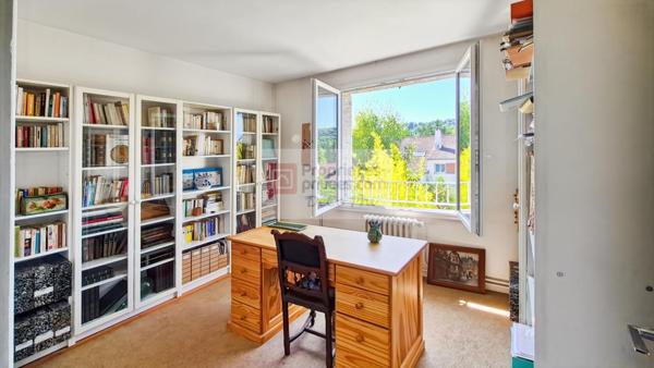 Maison quartier VATONNE 7 pièces 160 m2 calme et grand jardin