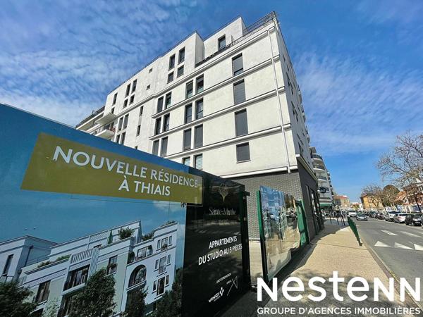 APPARTEMENT DERNIER ÉTAGE AVEC TERRASSE - 3 pièces 63 m² à THIAIS