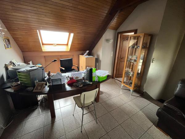 Drancy (93700) Maison de 3 chambres avec courette et grand garage