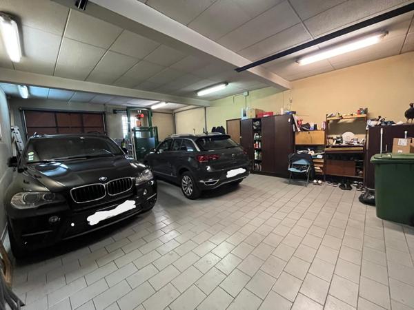 Drancy (93700) Maison de 3 chambres avec courette et grand garage