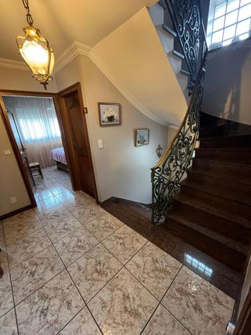 Drancy (93700) Maison de 3 chambres avec courette et grand garage