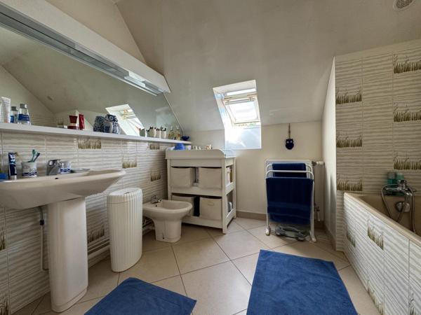 Maison familiale avec piscine privée sans vis-à-vis