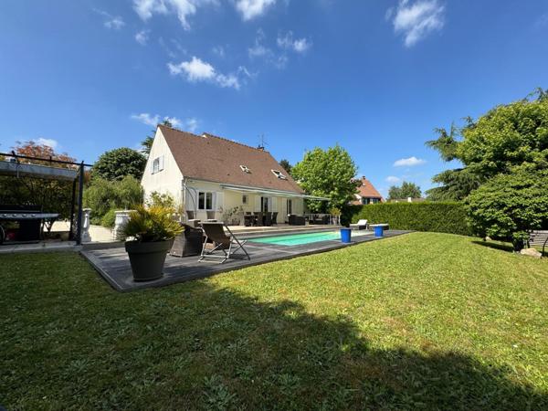 Maison familiale avec piscine privée sans vis-à-vis