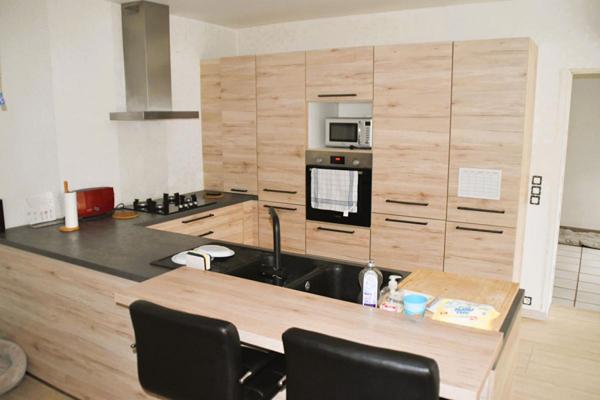 Maison Montfaucon D Argonne 8 pièce(s) 200 m2