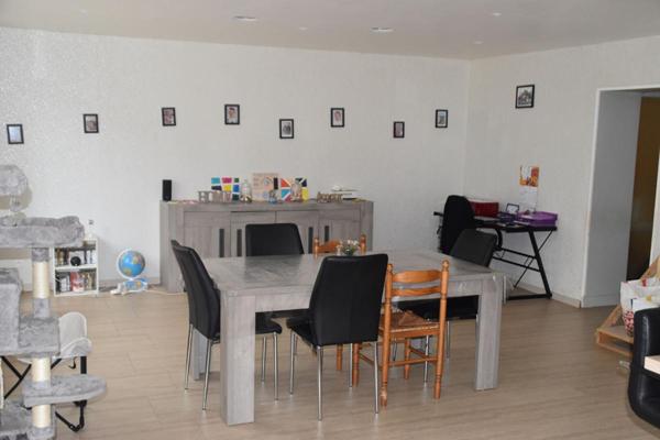 Maison Montfaucon D Argonne 8 pièce(s) 200 m2