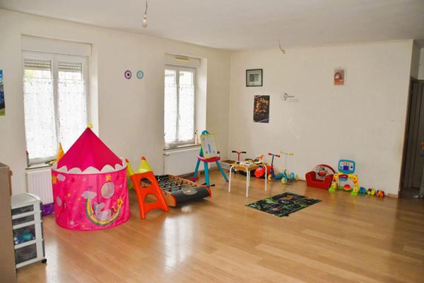 Maison Montfaucon D Argonne 8 pièce(s) 200 m2