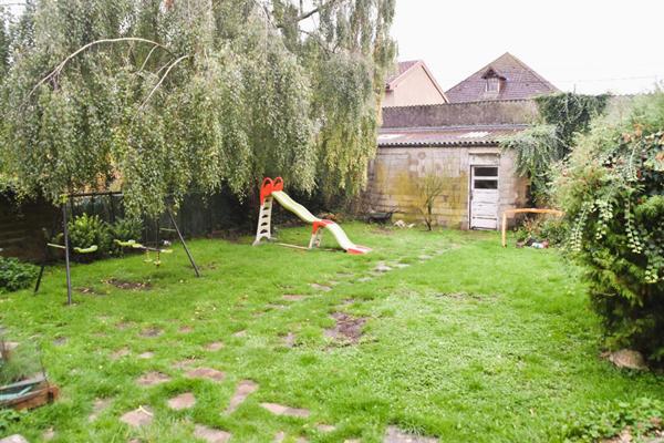 Maison Montfaucon D Argonne 8 pièce(s) 200 m2