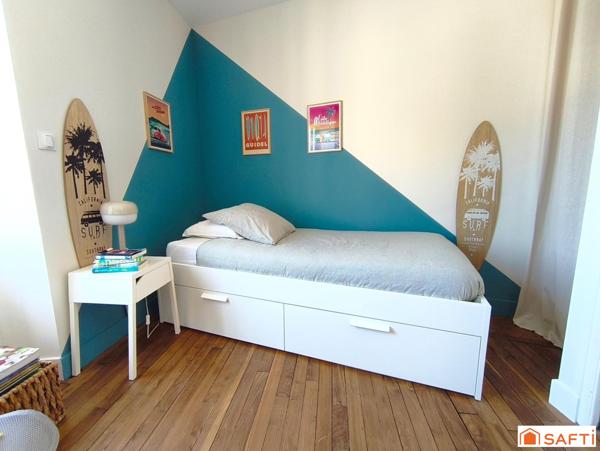 Maison de 170 m2 entièrement rénovée, commodités à pied