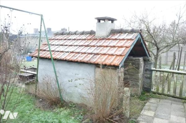 Maison à vendre à NEUILLY LE VENDIN(53)