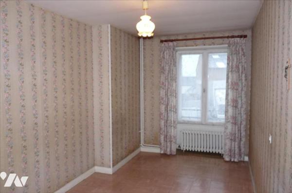 Maison à vendre à NEUILLY LE VENDIN(53)