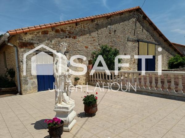 Domaine de 7ha avec une longère principale et dépendances