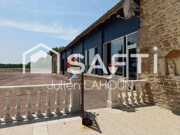 Domaine de 7ha avec une longère principale et dépendances