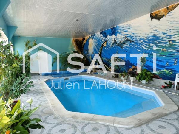 Domaine de 7ha avec une longère principale et dépendances