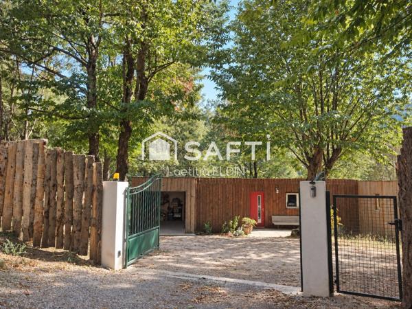 Maison d’architecte en bois avec piscine de 2020
