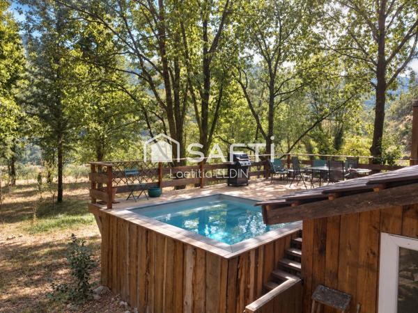 Maison d’architecte en bois avec piscine de 2020