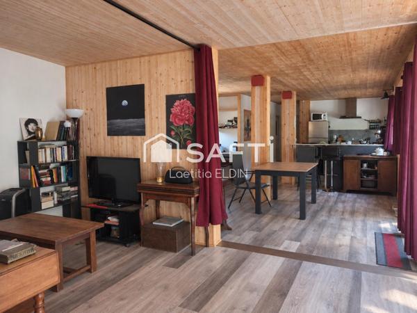 Maison d’architecte en bois avec piscine de 2020