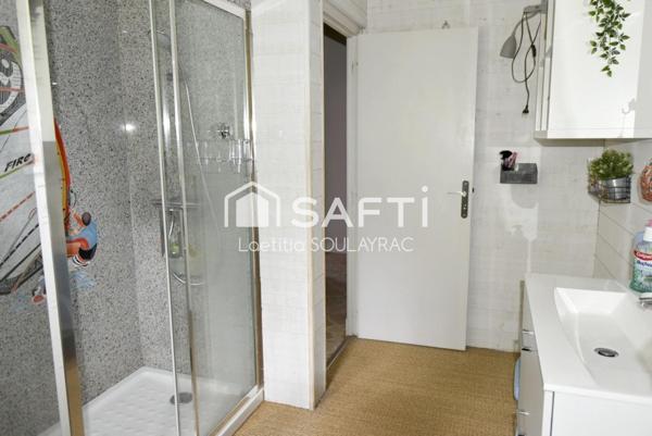 Grande Maison familiale avec possibilité de 2 logements à 15 mn de Castres