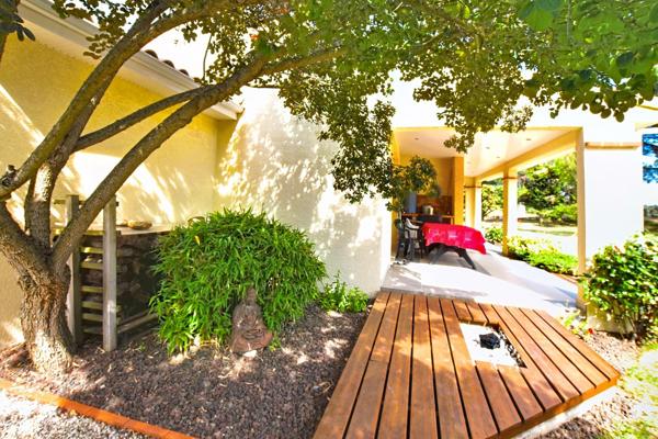 Villa plain-pied,155m² habitables, jardin, garage, piscine